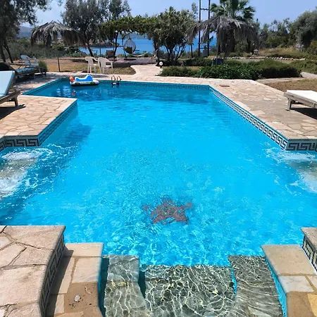 Doroufi Apartament *
